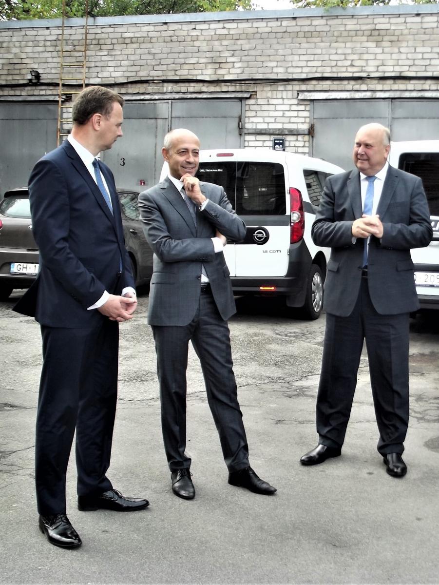 Pēc Rīgas domes (RD) Īpašuma departamenta pasūtījuma tika atjaunotas Valsts policijas (VP) Rīgas reģiona pārvaldes Rīgas Ziemeļu iecirkņa trešā stāva telpas Sarkandaugavā.  Šā gada  6. septembrī RD priekšsēdētājs Oļegs Burovs, RD Drošības, kārtības un korupcijas novēršanas jautājumu komitejas priekšsēdētāju Dainis Turlais un VP priekšnieks Ints Ķuzis atklāja VP Rīgas reģiona pārvaldes Rīgas Ziemeļu iecirkņa atjaunotās trešā stāva telpas Allažu ielā 2, Rīgā.  Atklāšanas pasākumā piedalījās arī Iekšlietu mini