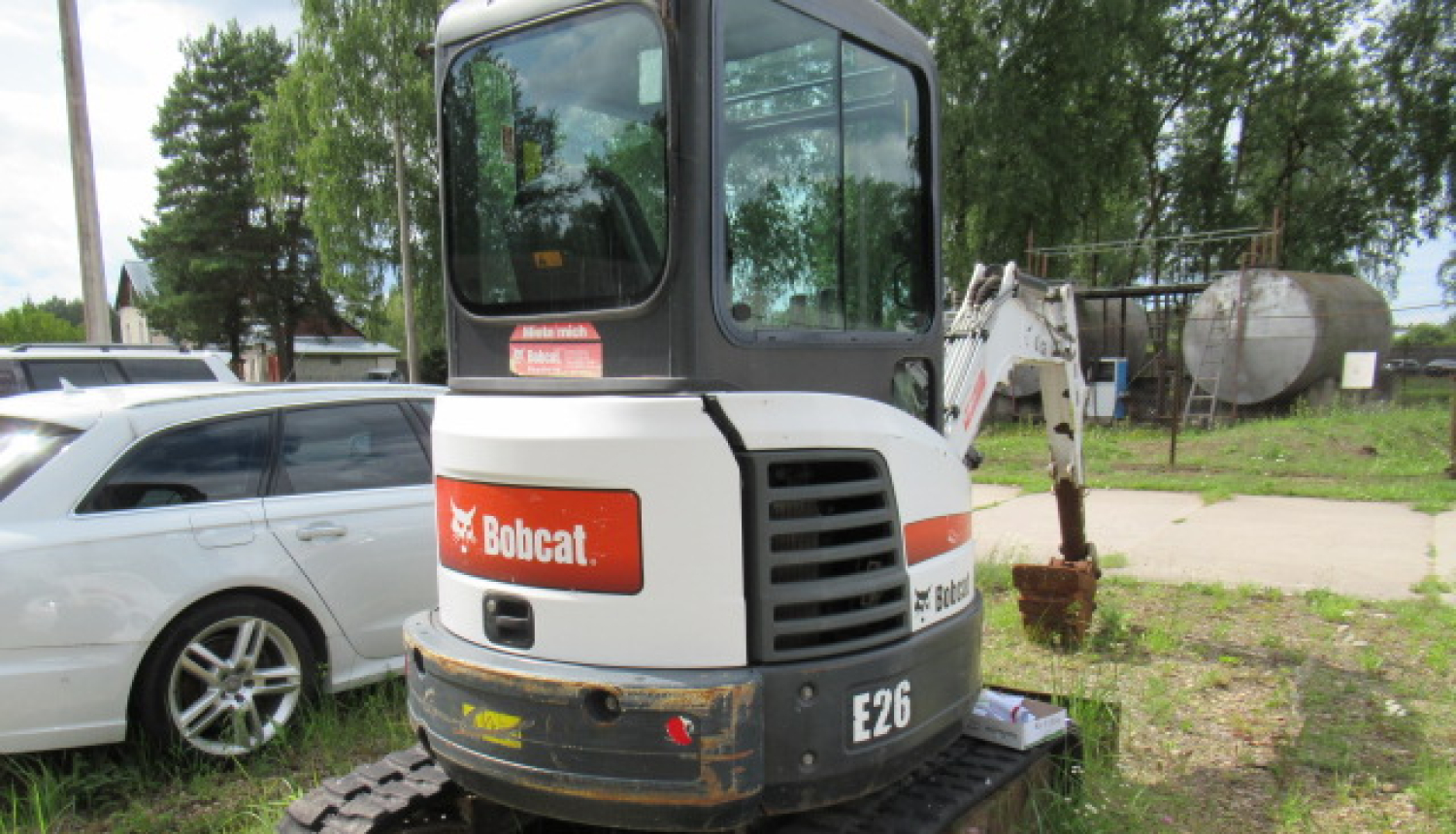 E26