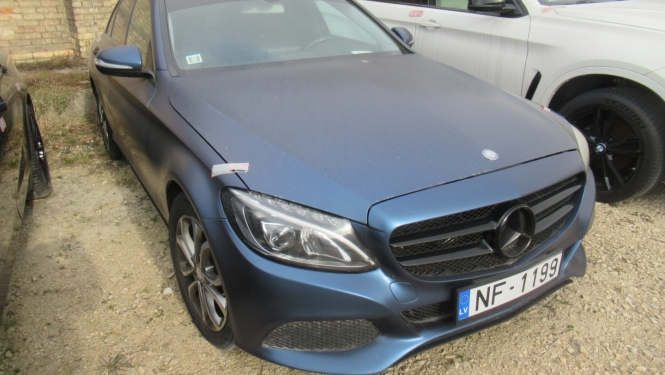 MB C300
