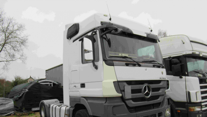 MB Actros