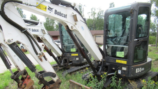 Bobcat E35