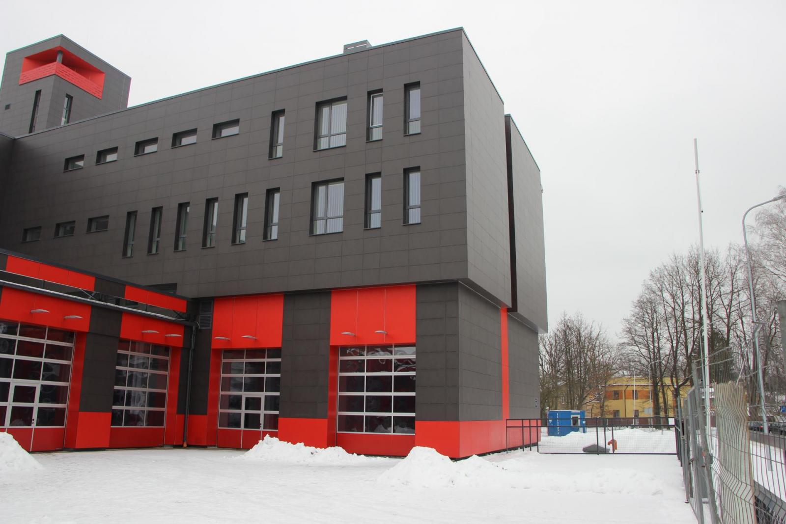 Nodrošinājuma valsts aģentūras uzraudzībā tuvojas nobeigumam būvdarbi VUGD depo Rīgā, Jaunpils ielā