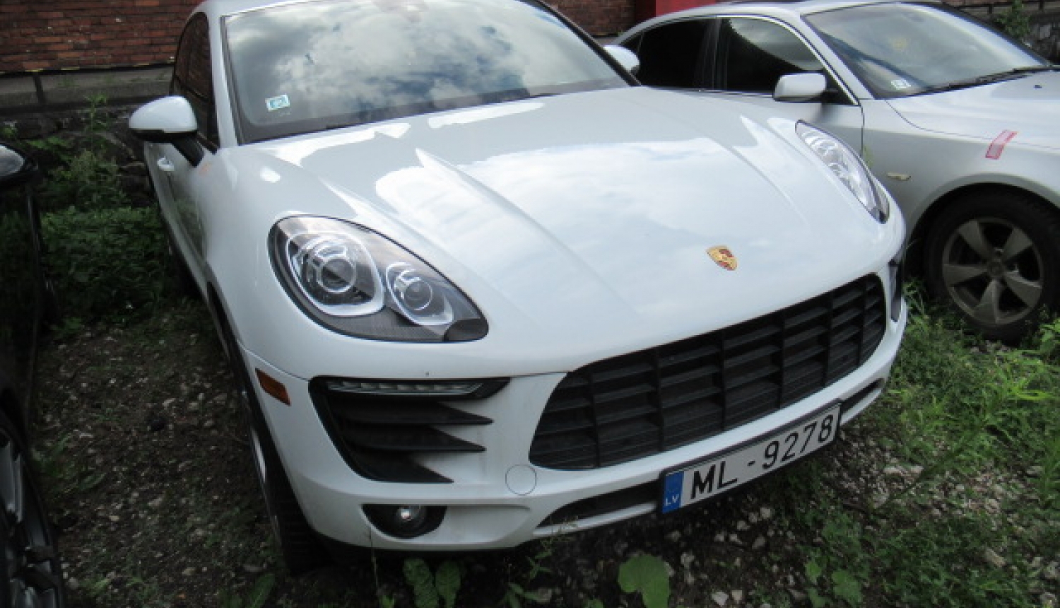 Porsche Macan S izsole